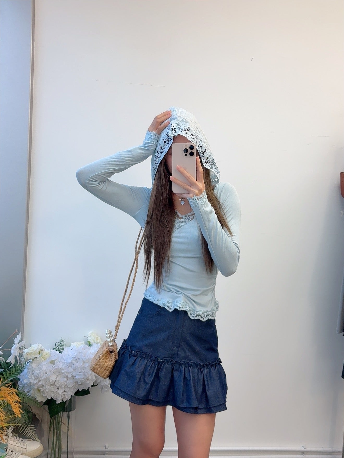 CU -lace top with hat