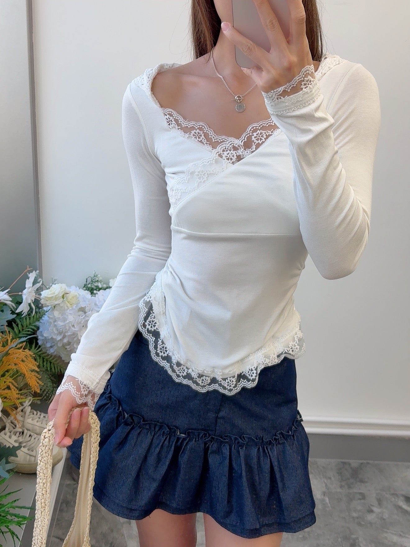 CU -lace top with hat