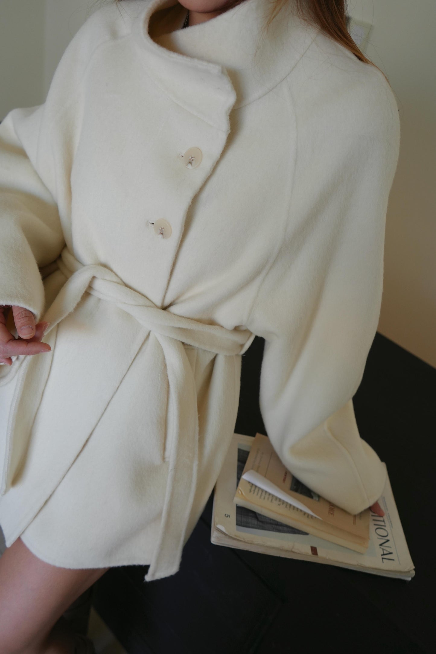 CU-冬日雪白高級羊絨外套