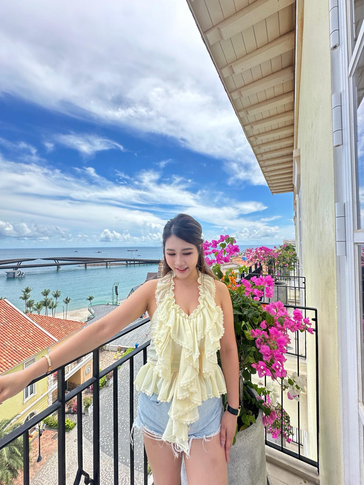 Reliy top (peach/yellow/white)