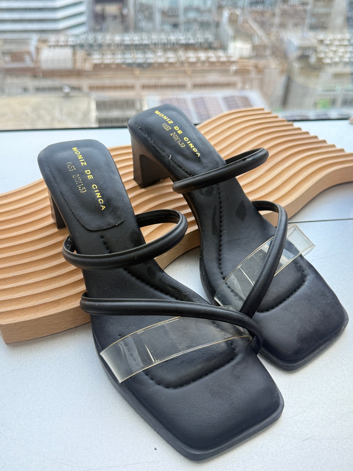 Sale sandals