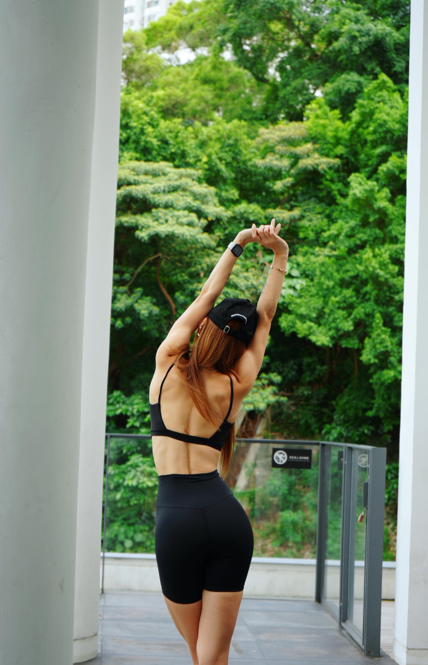 Tinkle backless top