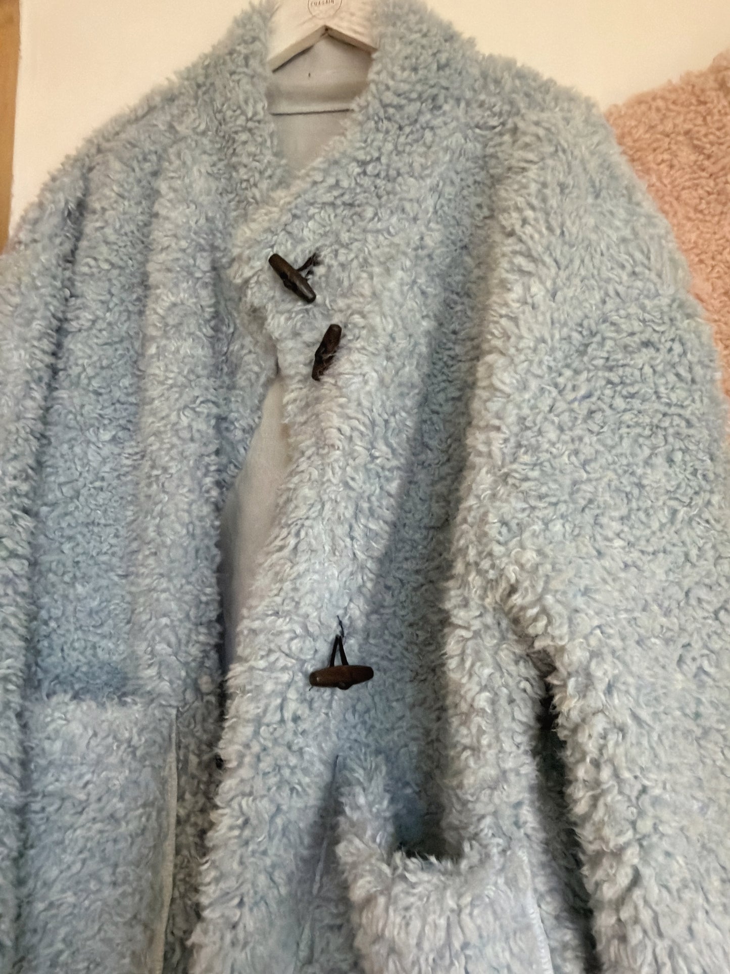 Candy色毛毛企領中長外套