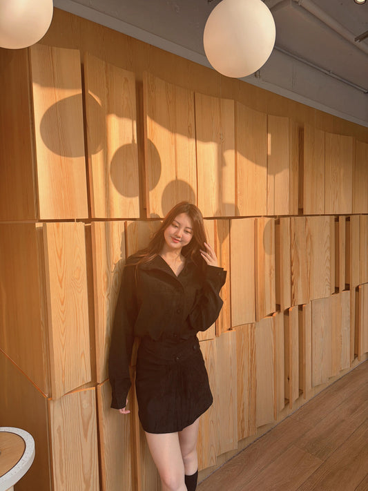 麂皮反領連身裙（黑/啡）