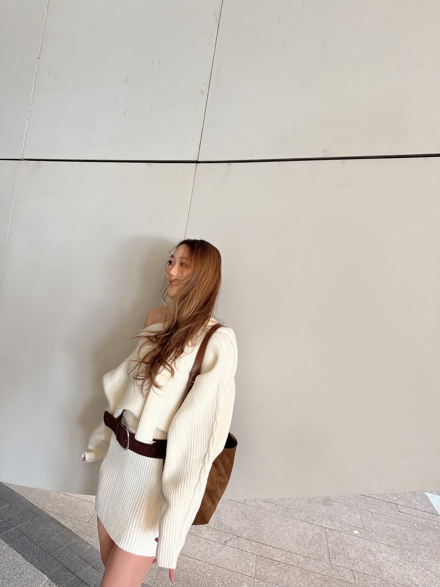 純白麻花針織裙連頸巾套裝