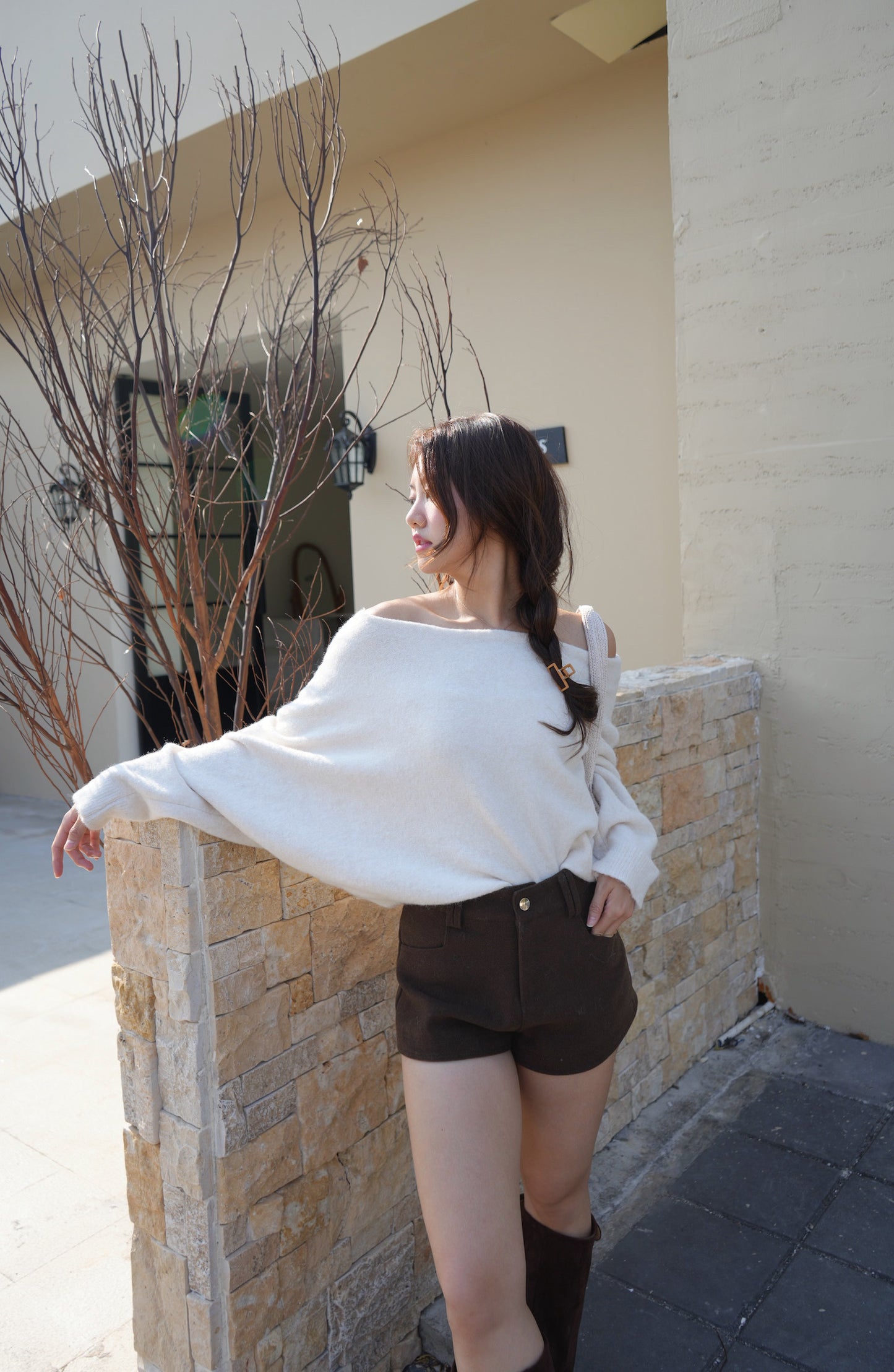 冬日絨面美臀小短褲