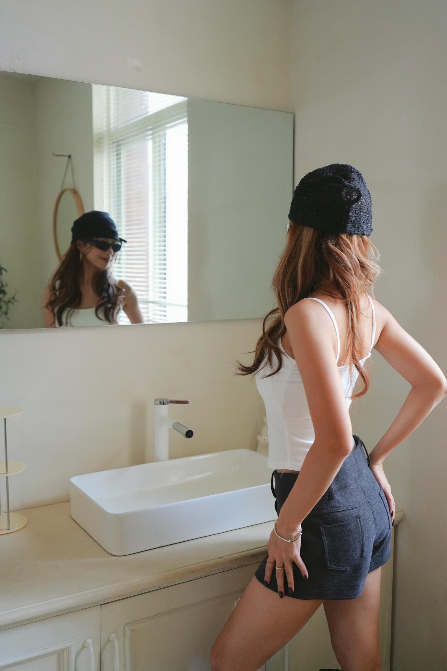 冬日絨面美臀小短褲