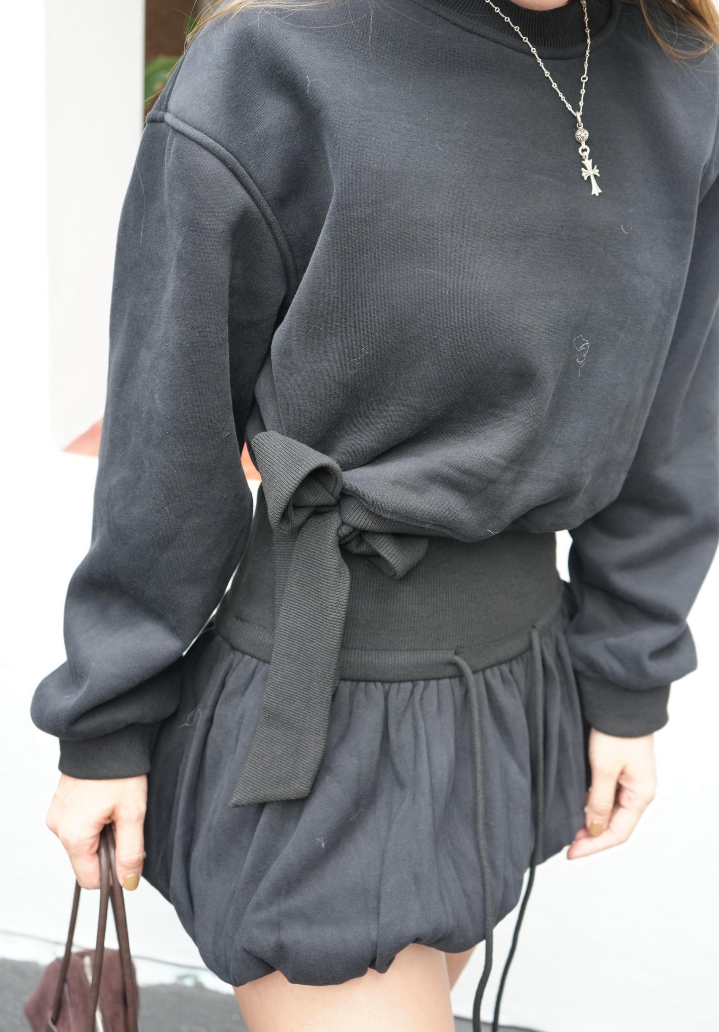 Ribbon crop top +bubble mini skirt