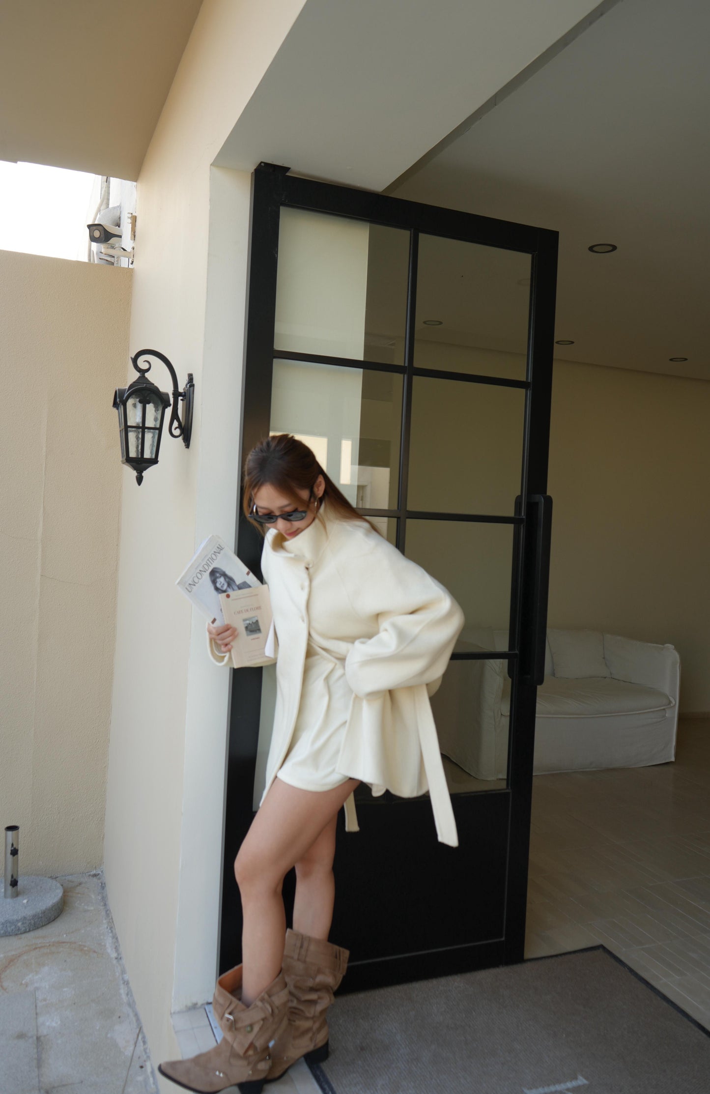 CU-冬日雪白高級羊絨外套