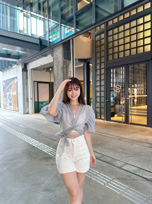 CU-灰色透視蓬袖上衣