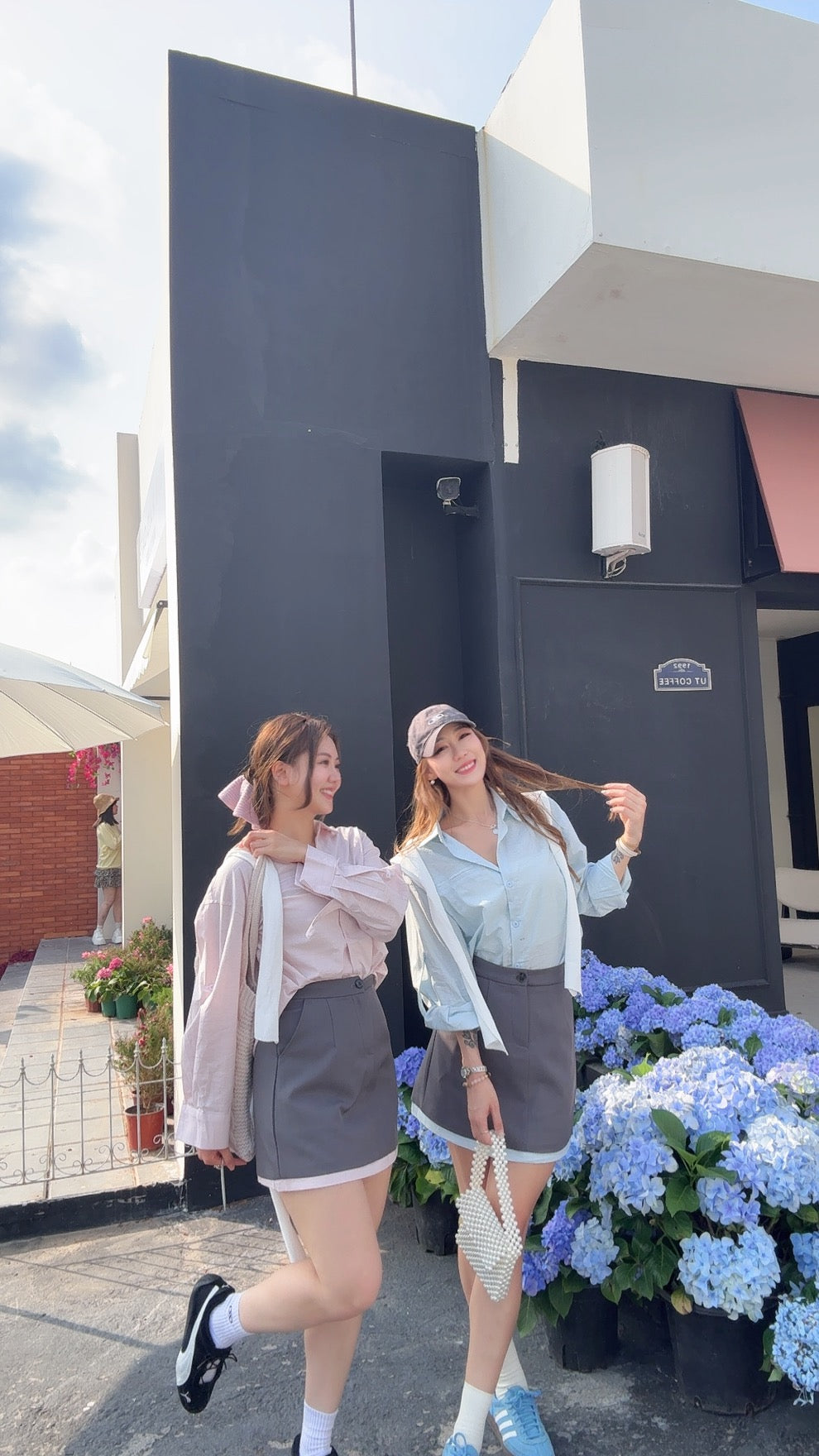 CU-清新學院風恤衫+高腰裙套裝（藍/粉）