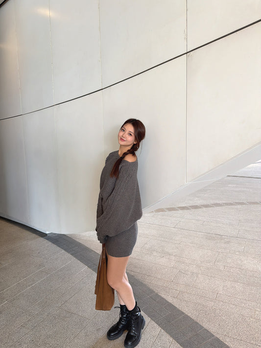 深灰麻花針織裙連頸巾套裝