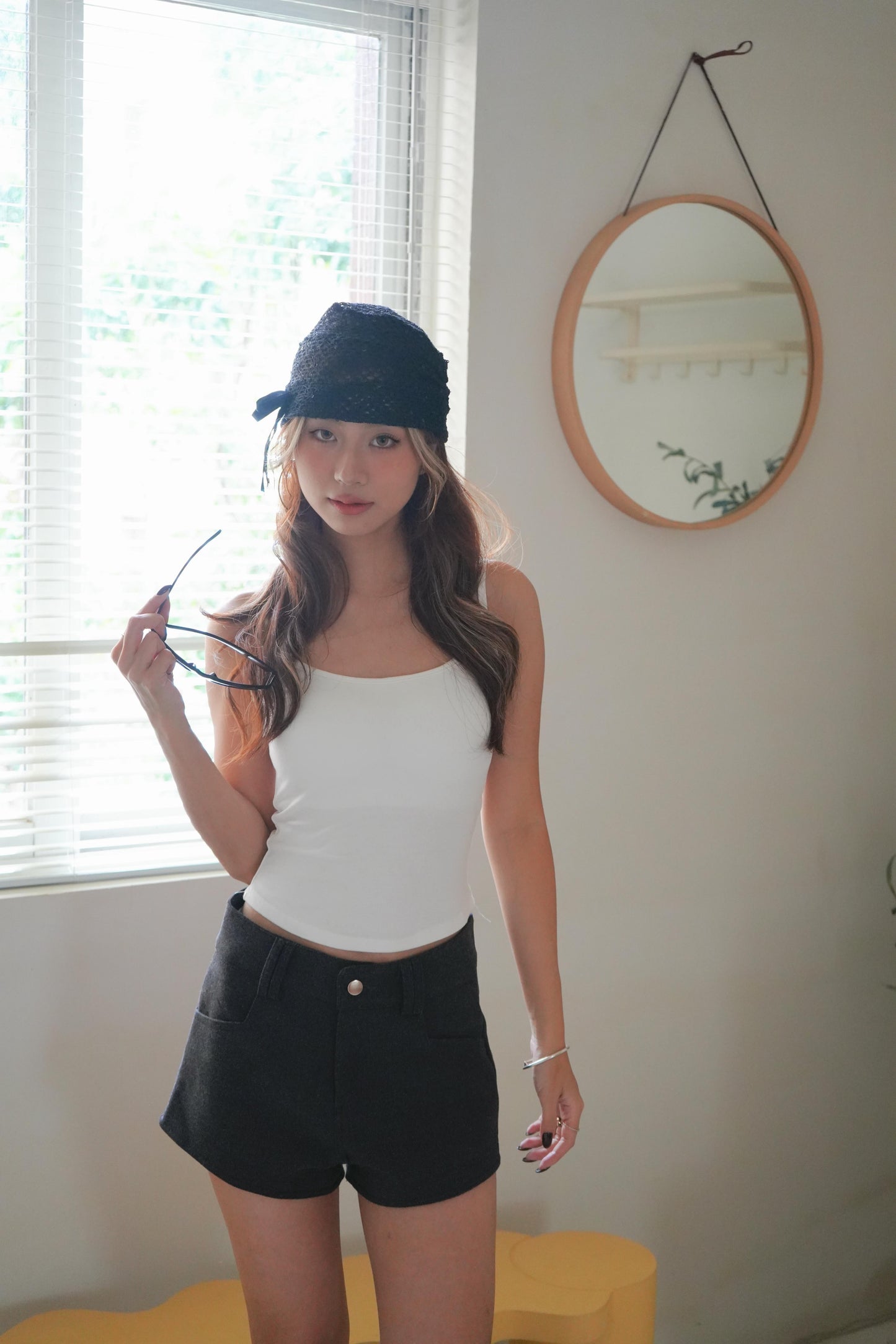 冬日絨面美臀小短褲