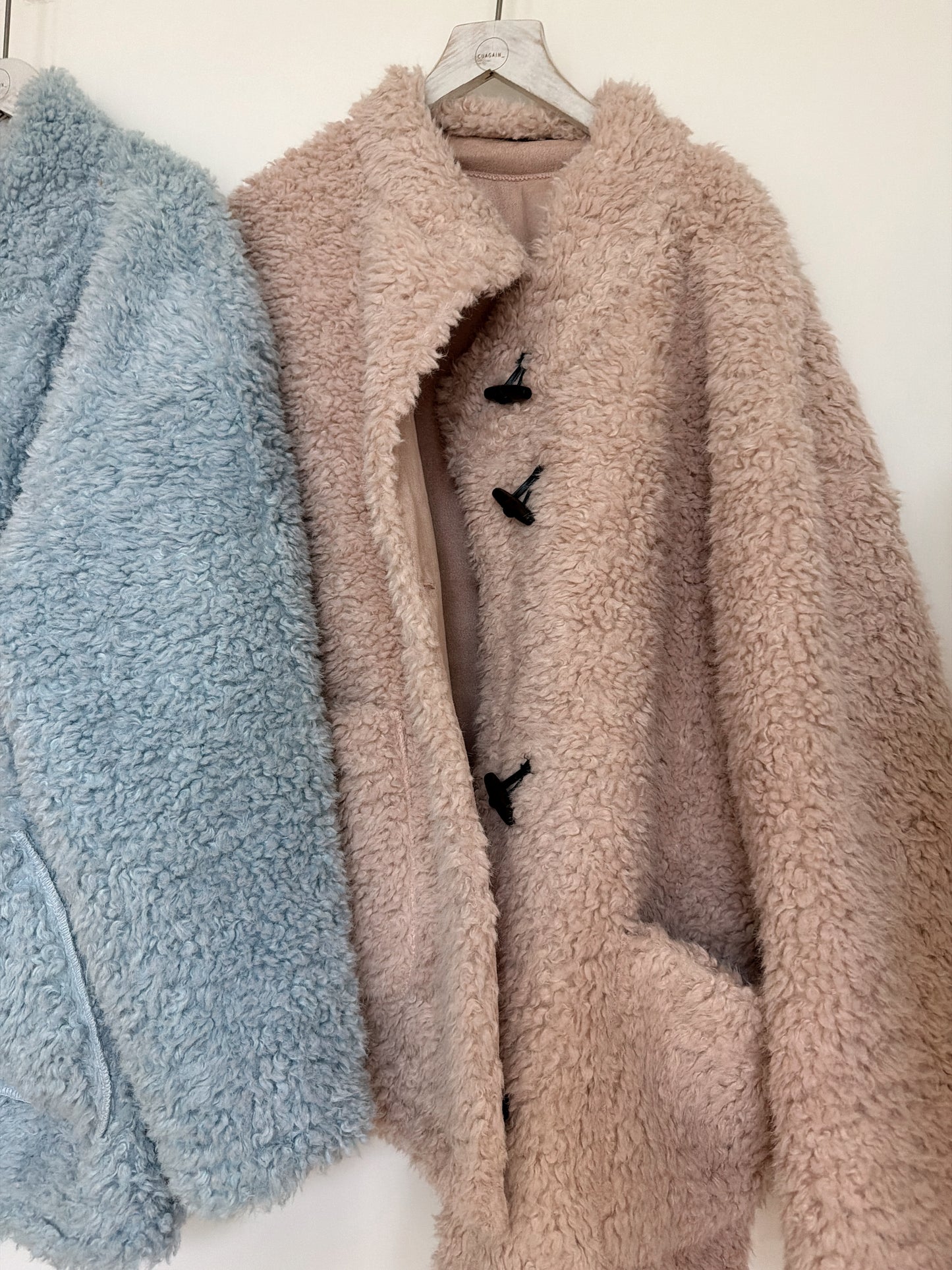 Candy色毛毛企領中長外套