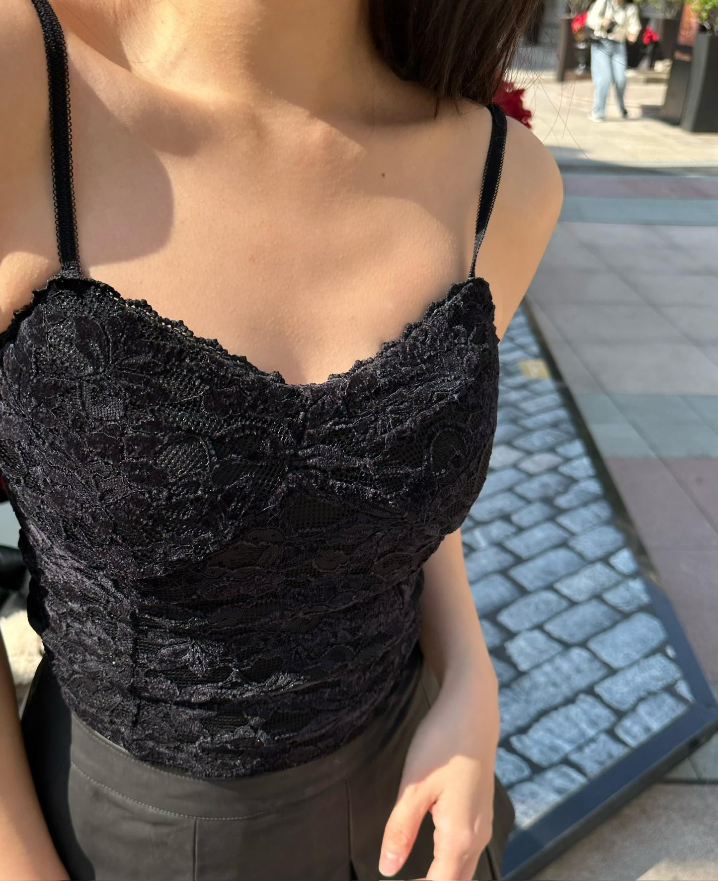 CU-冬季lace bra top (黑/白/金棕）