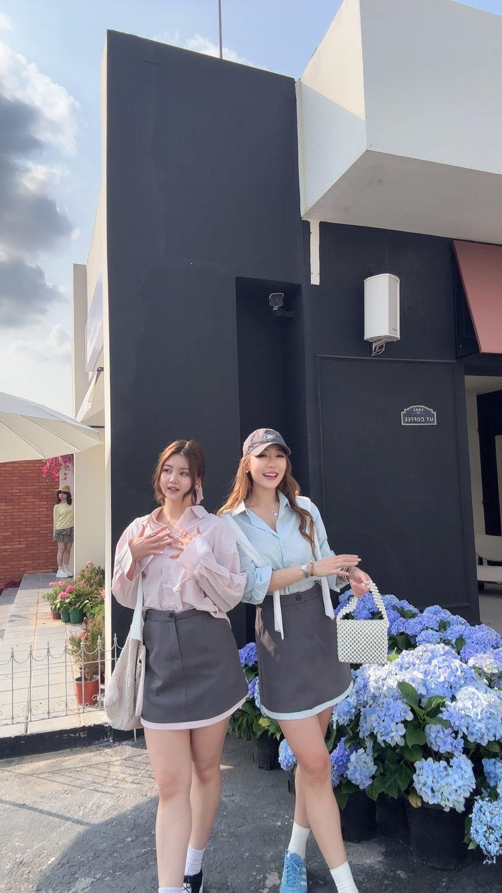 CU-清新學院風恤衫+高腰裙套裝（藍/粉）