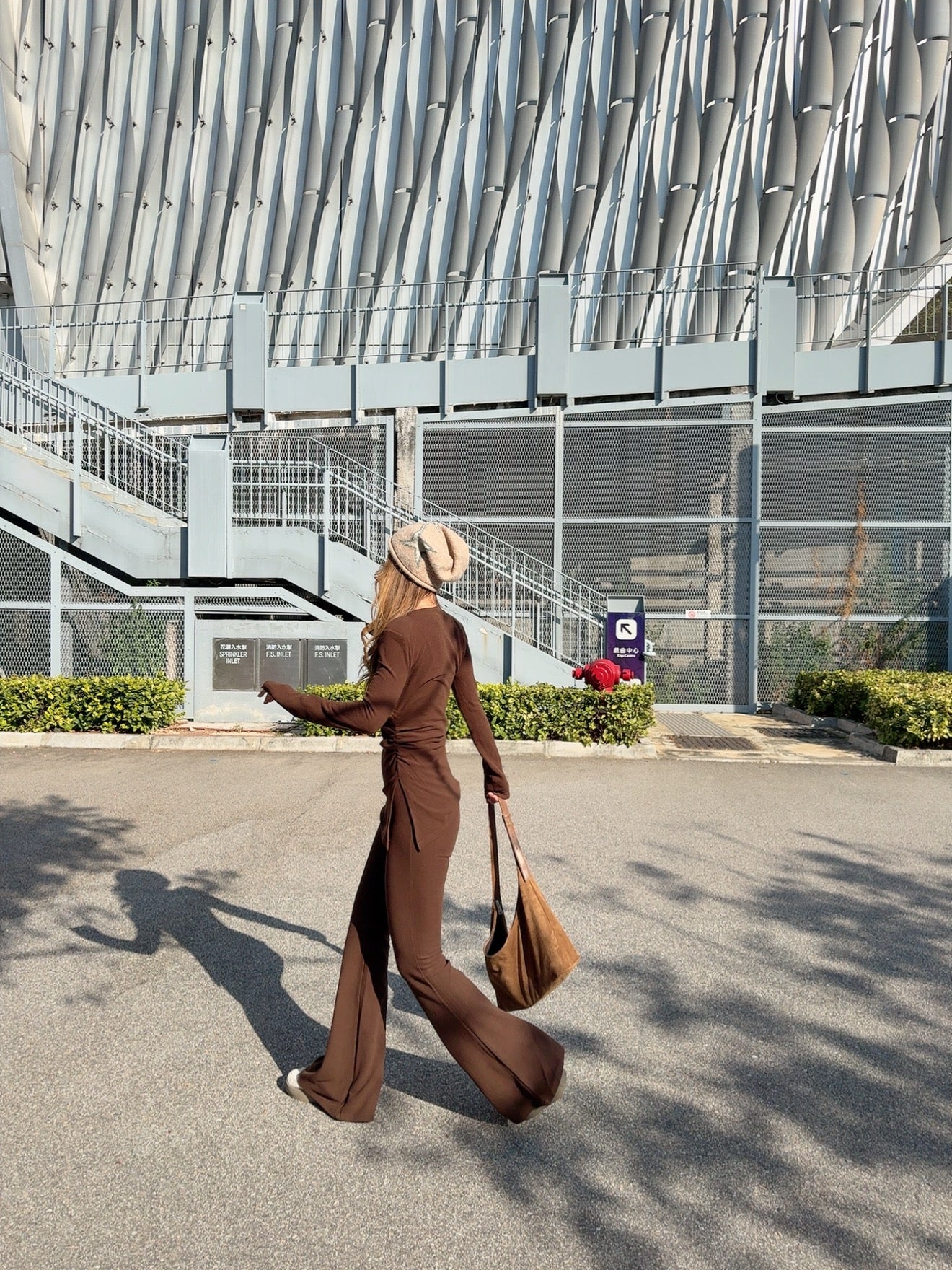 韓妹子S型彈力喇叭褲套裝（灰/啡）