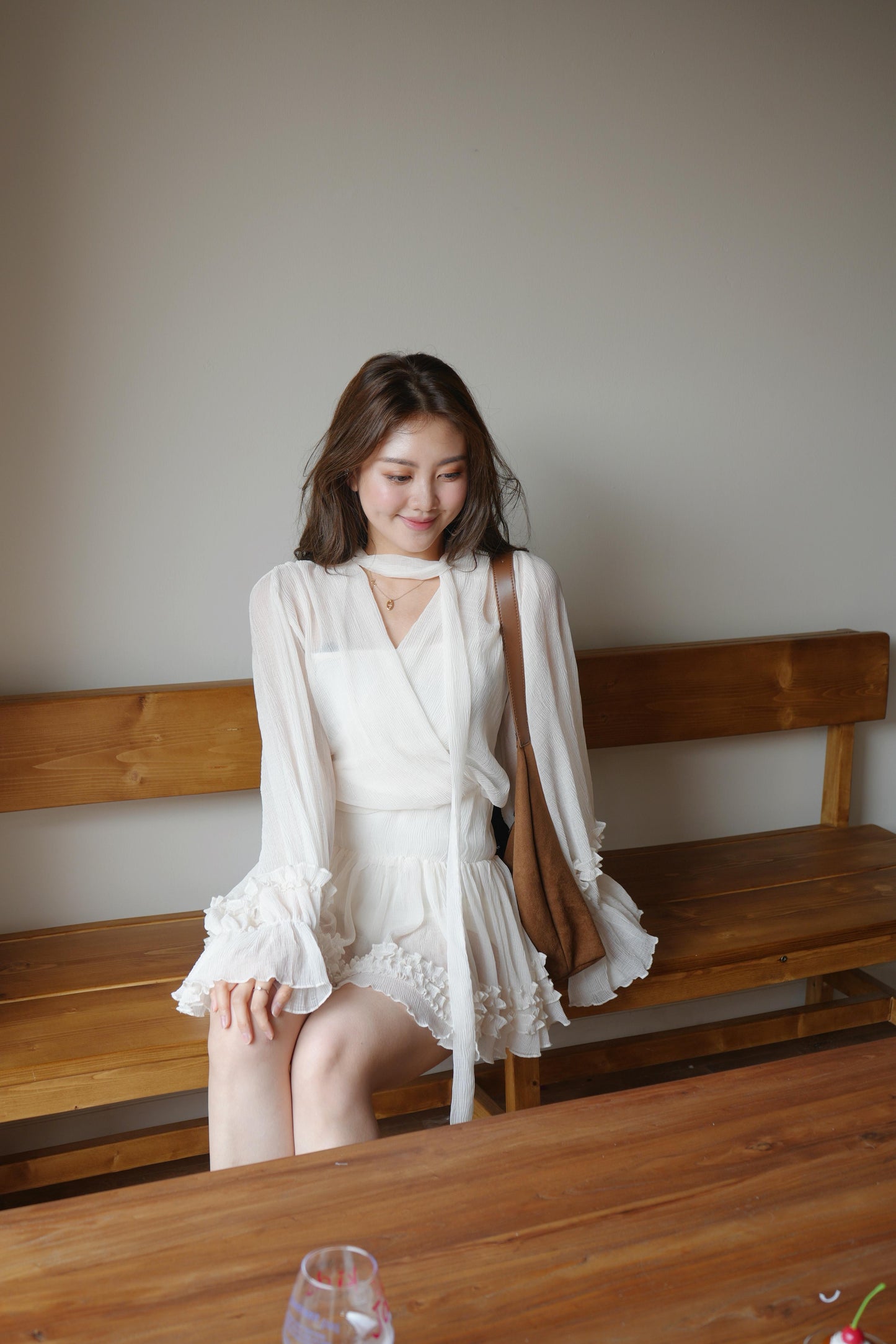 CU推薦* 透紗V領蓬蓬連身裙（淺杏）