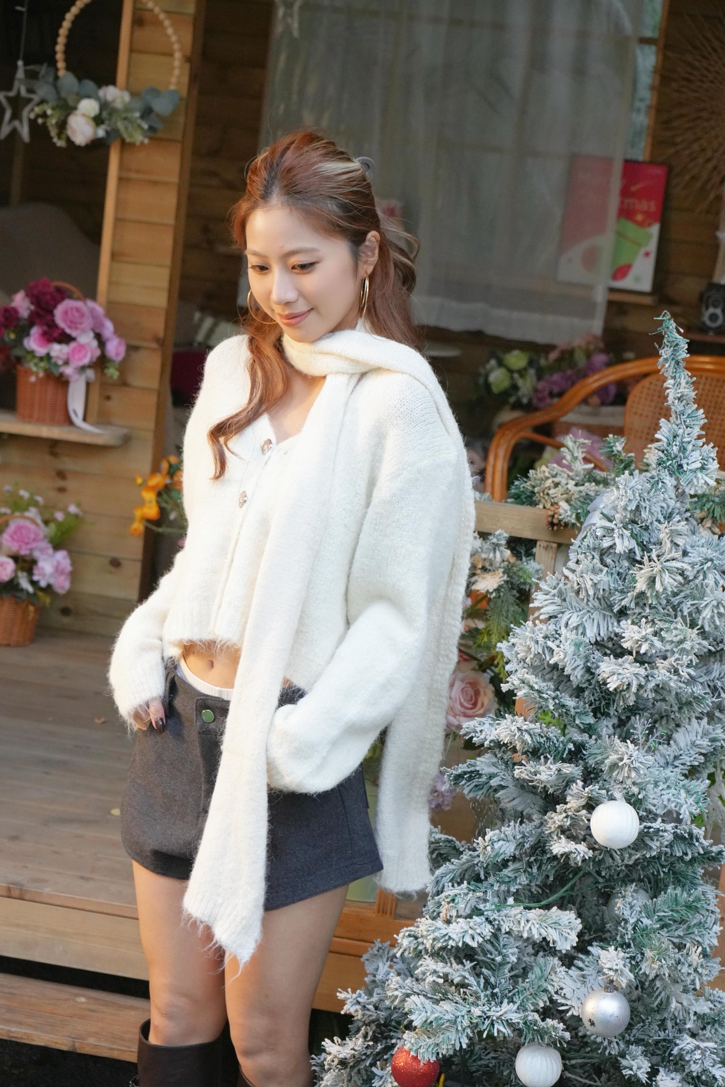 冬日絨面美臀小短褲