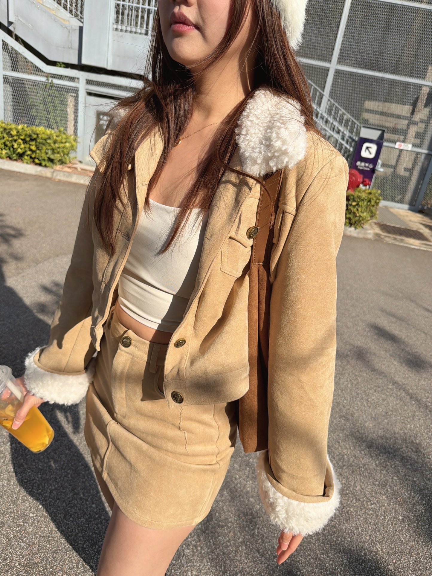 羽絨款毛毛領麂皮套裝裙（啡/奶茶）