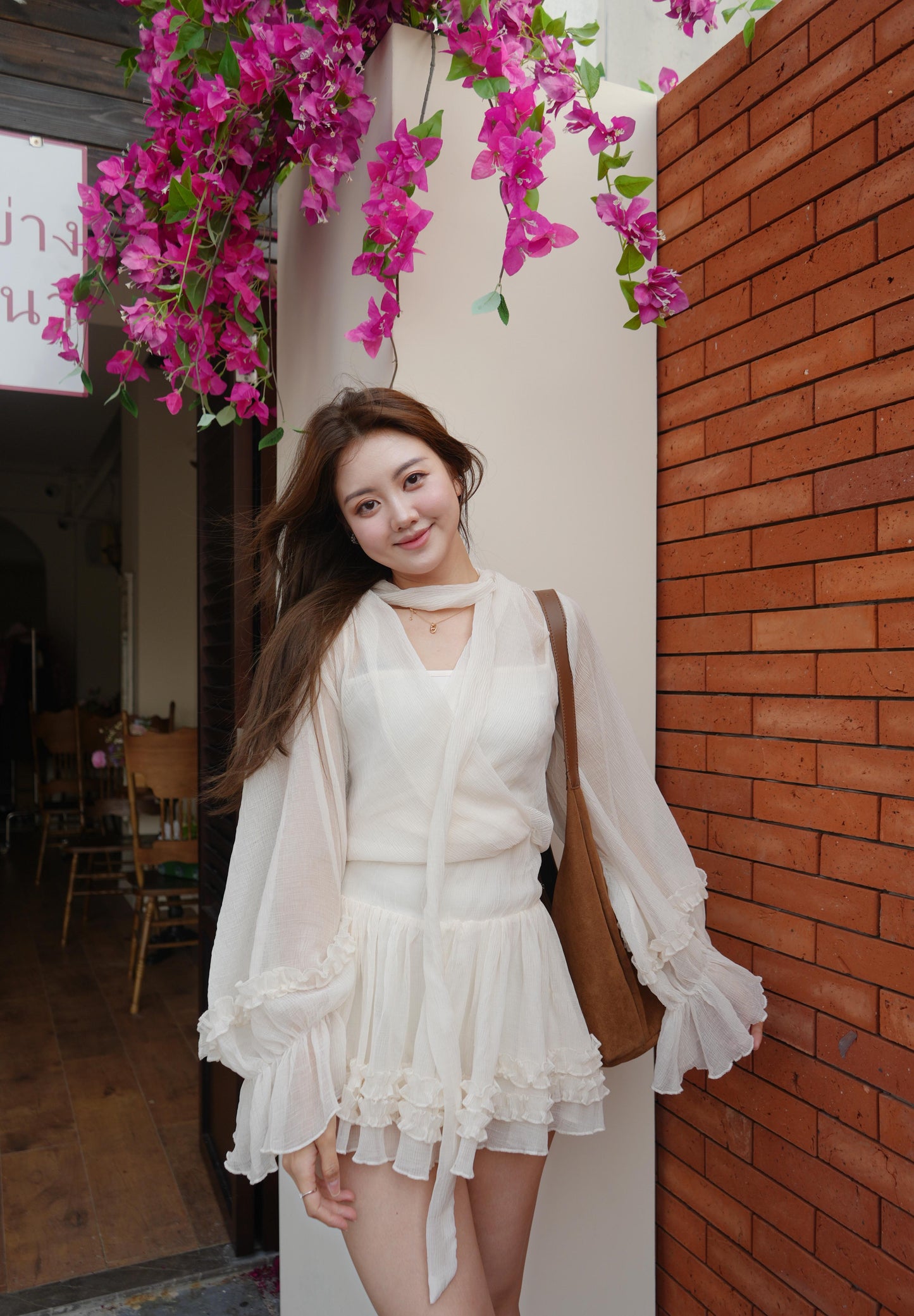 CU推薦* 透紗V領蓬蓬連身裙（淺杏）