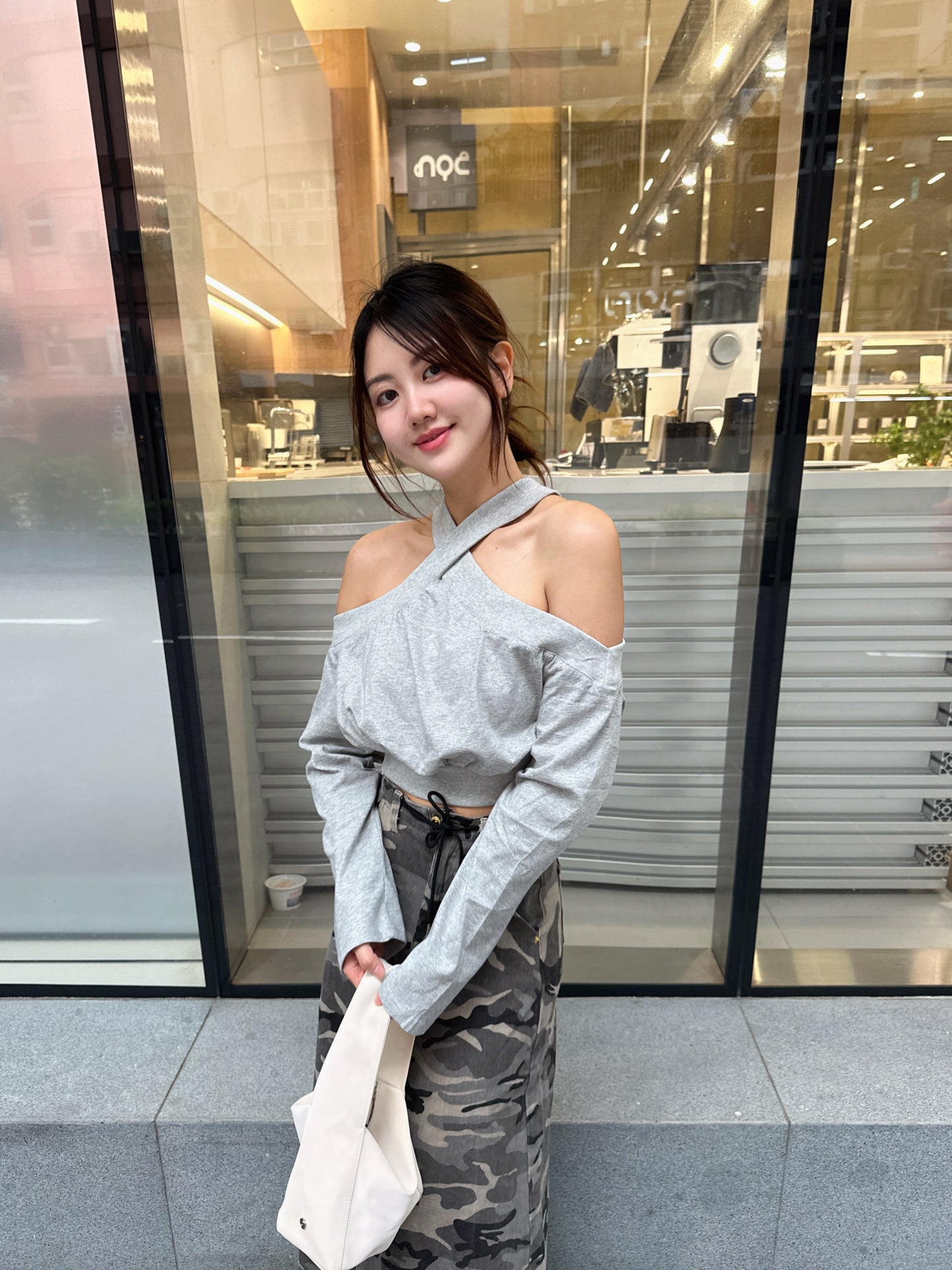 CU- 短身衛衣直角肩上衣（黑/灰）