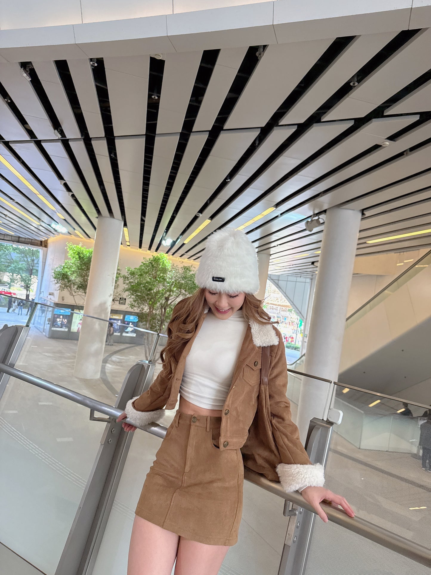 羽絨款毛毛領麂皮套裝裙（啡/奶茶）