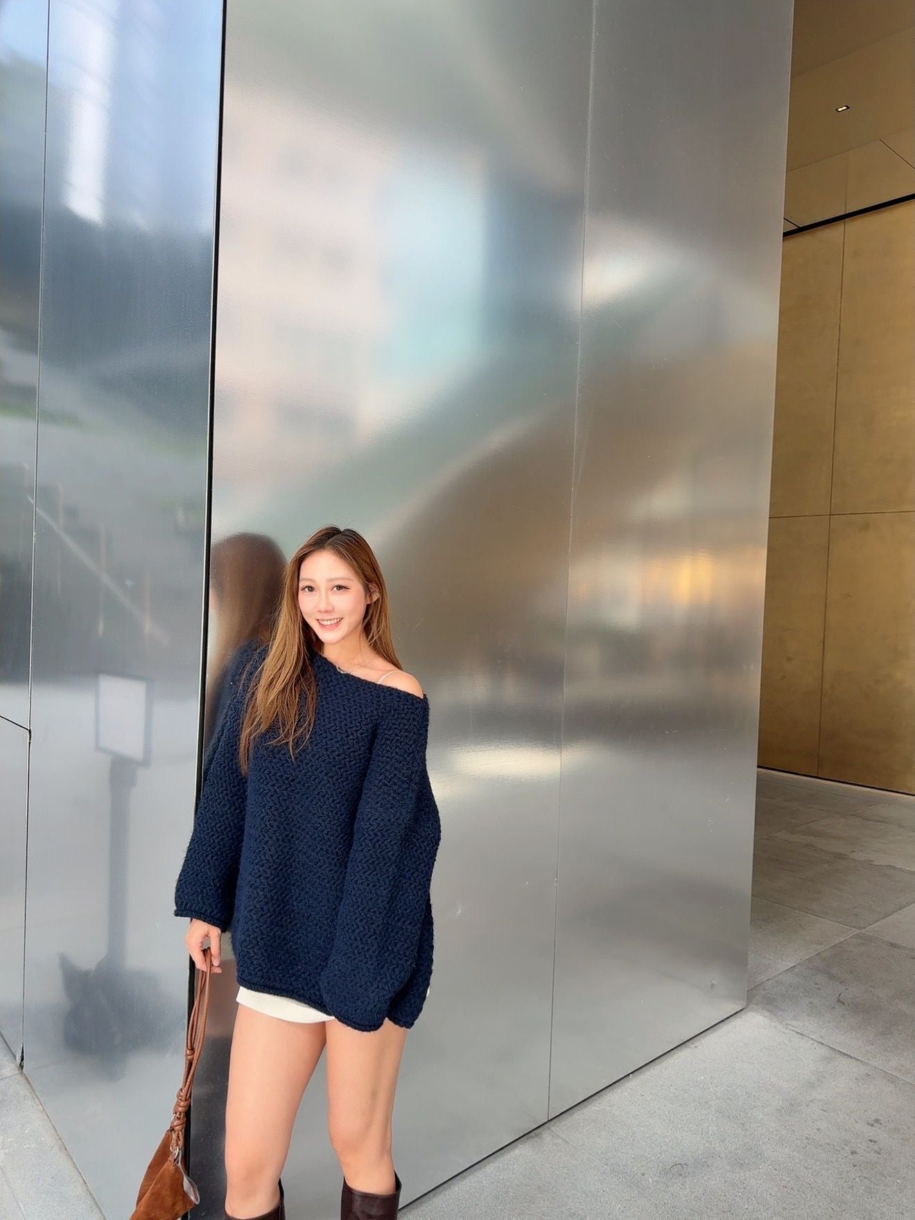 CU 慵懶大針織斜膊冷衫