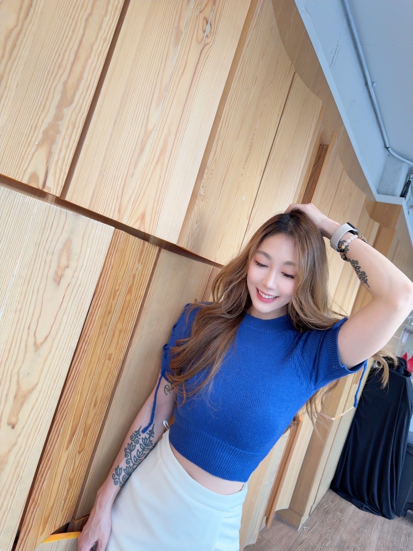 寶藍短袖麻花top