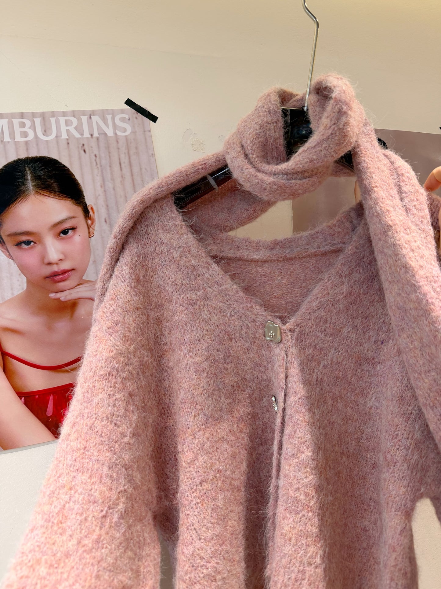 CU-冬日氛圍感cardigan+頸巾