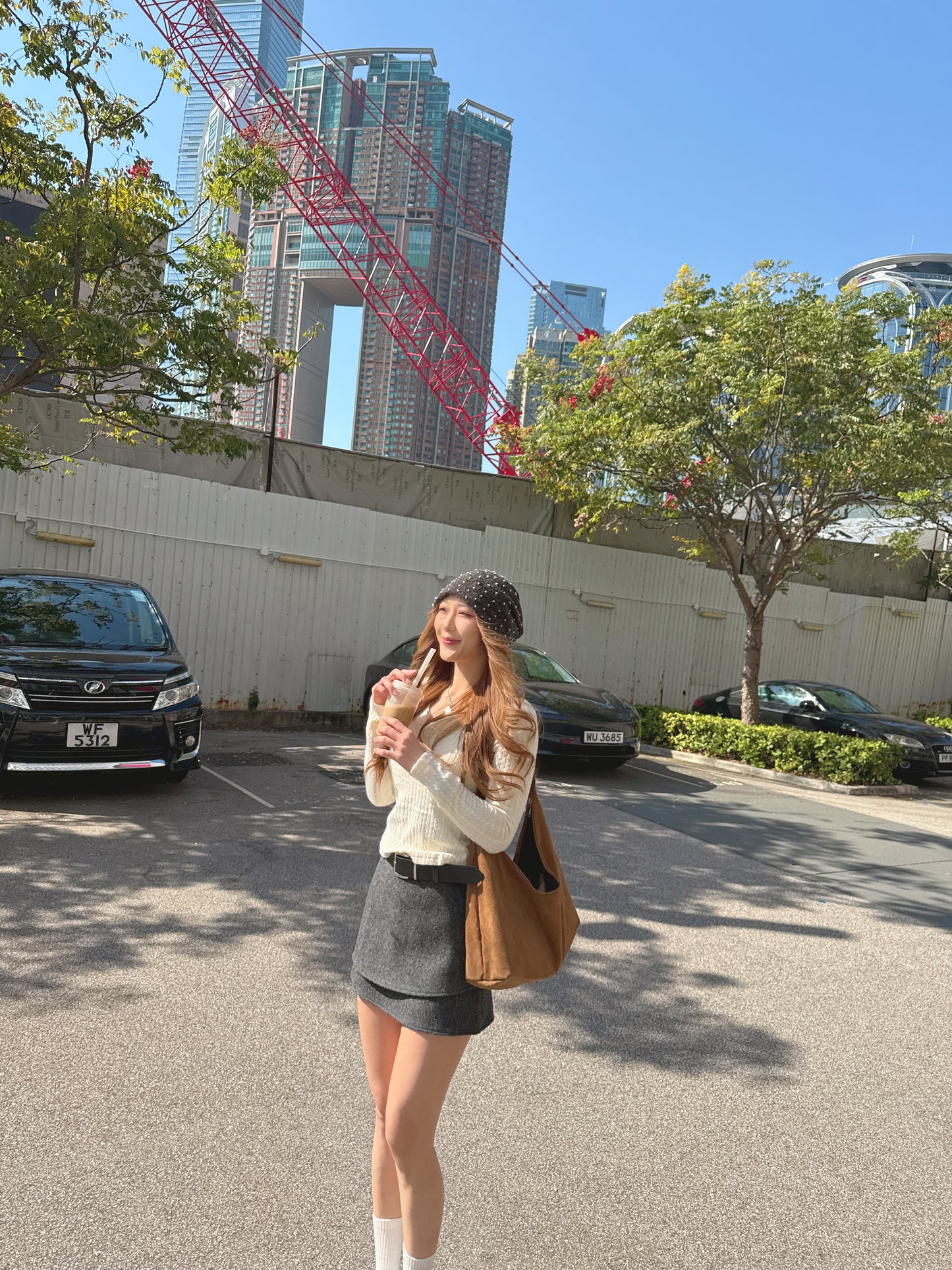 好身材挖腰麻花上衣（黑/白/啡）