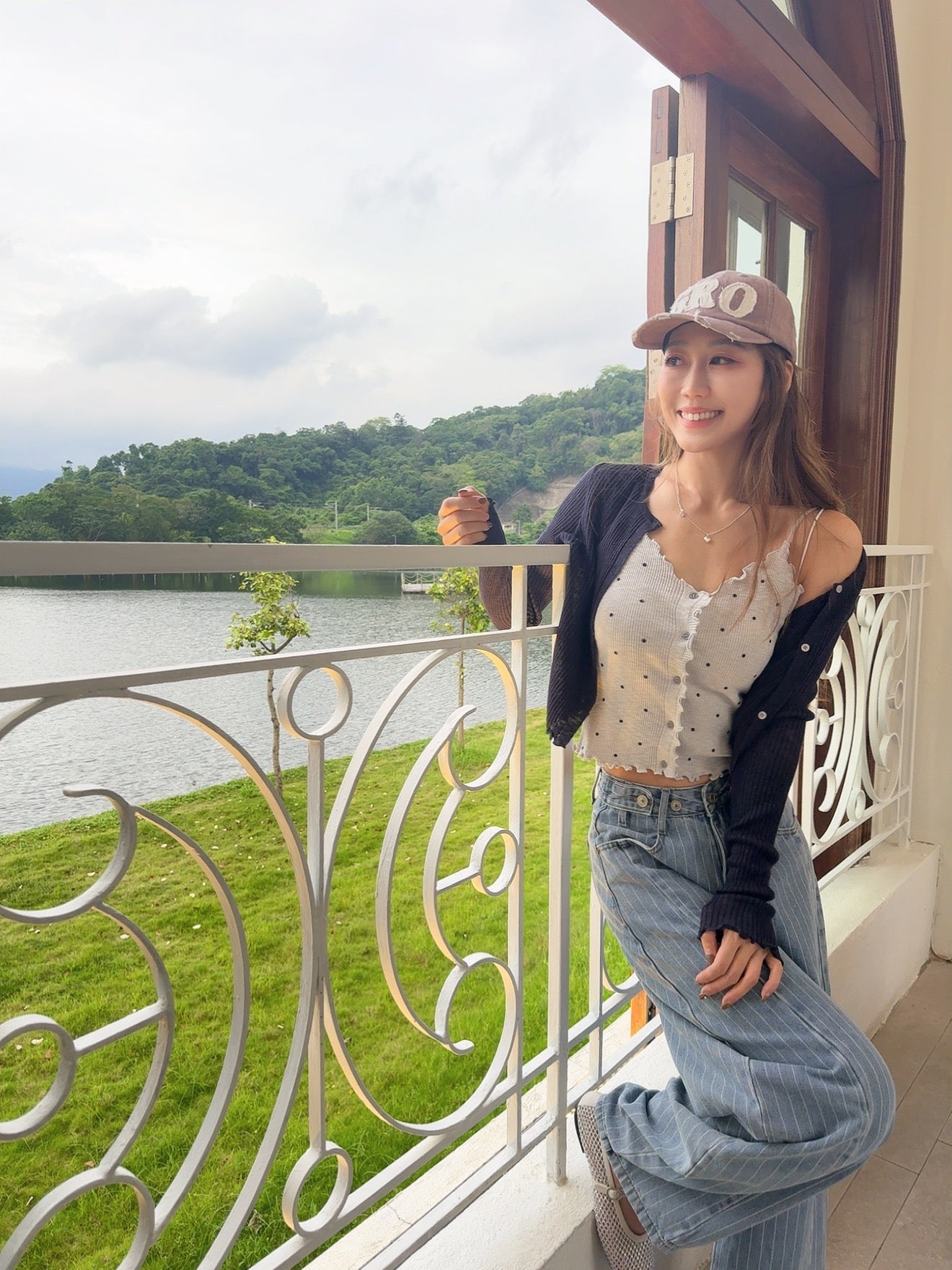 [CU JEANS] 直紋彎刀牛仔褲*可調節腰圍*