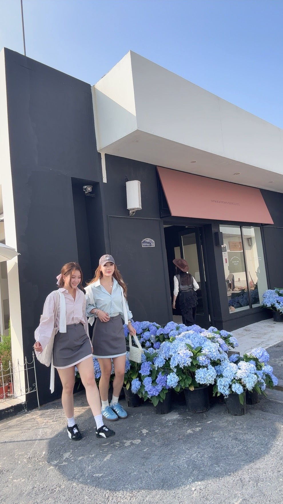 CU-清新學院風恤衫+高腰裙套裝（藍/粉）