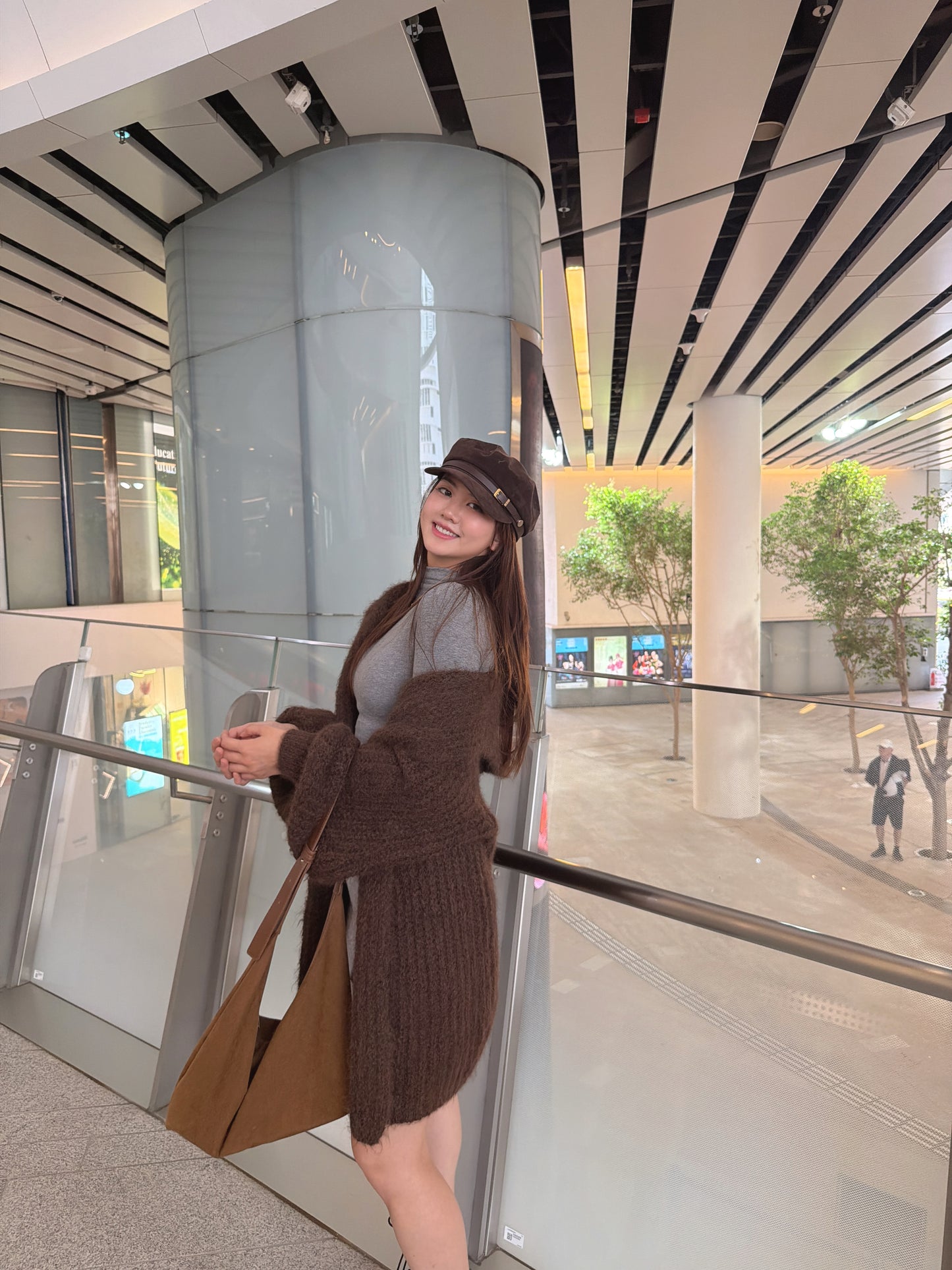 推介2穿！大冷帽泡泡袖中長外套&OPS