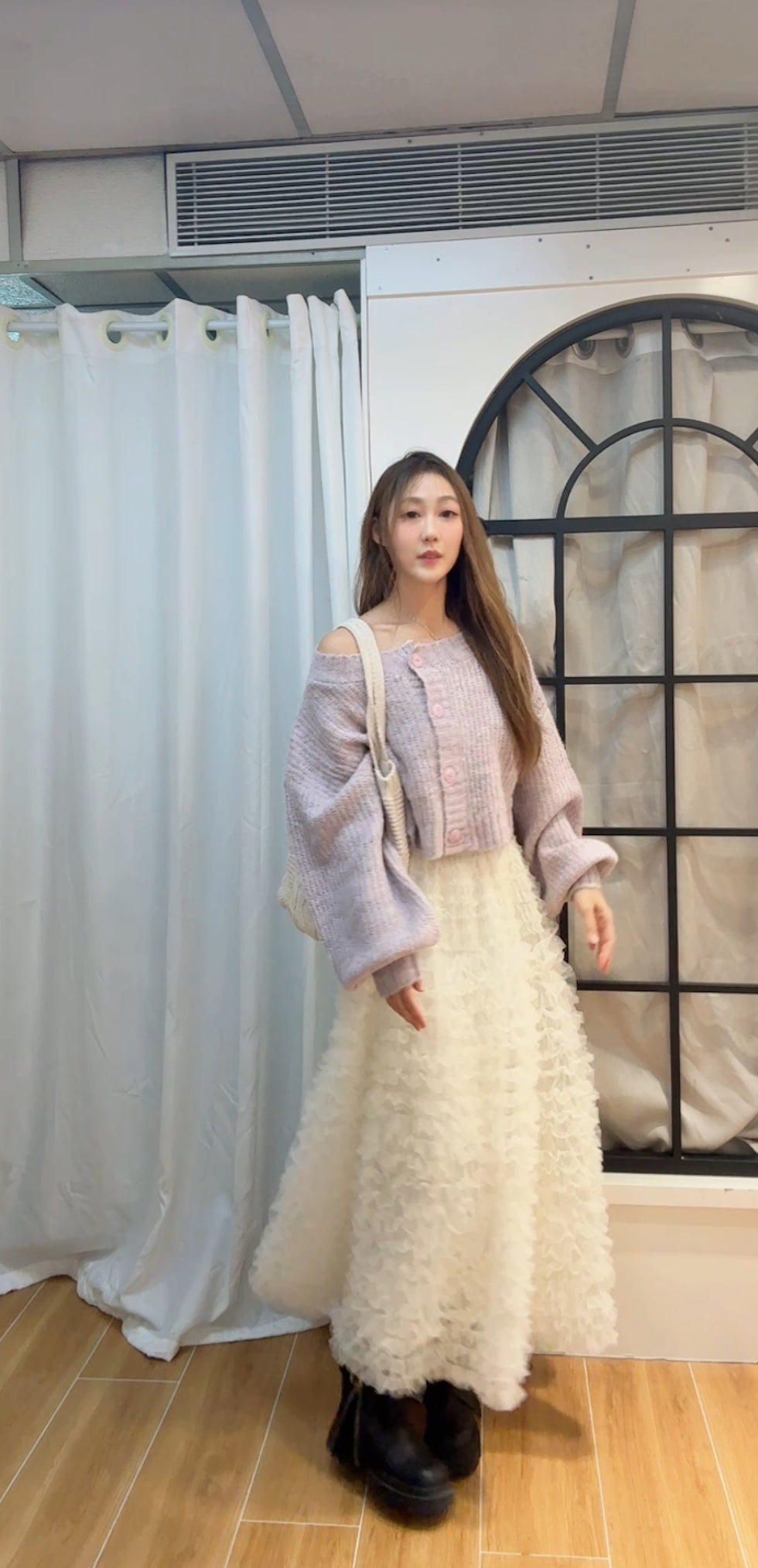 CU-重手工紗紗橡筋腰半身裙（黑/白）