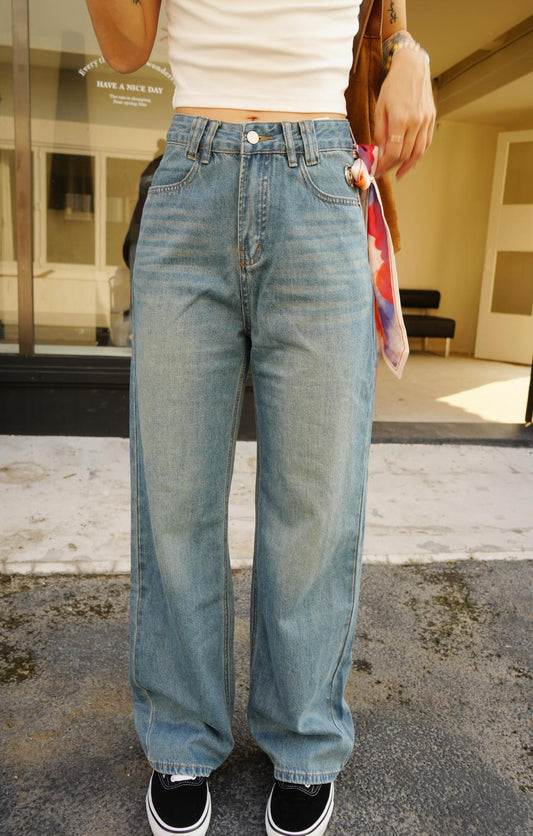 [ CU JEANS] 淺藍軟身直腳牛仔褲(S/M/L/XL）